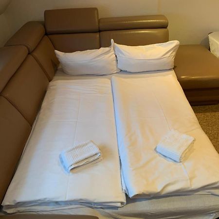 Hotel & Restaurant Schenk Von Landsberg تويبيتز المظهر الخارجي الصورة